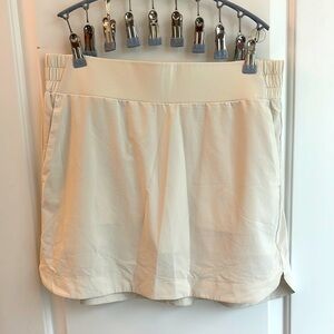 CRZ Yoga high waisted skort with pockets. Size XL. Milky White Bone.